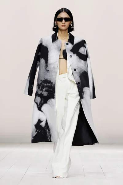 Look 22